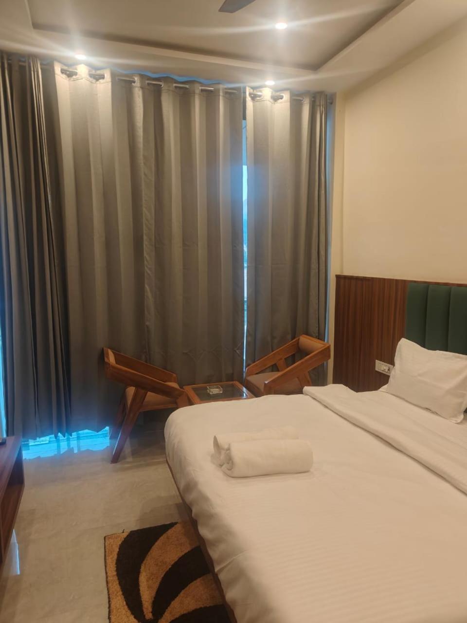 Aroma Resort Rishīkesh Exteriör bild