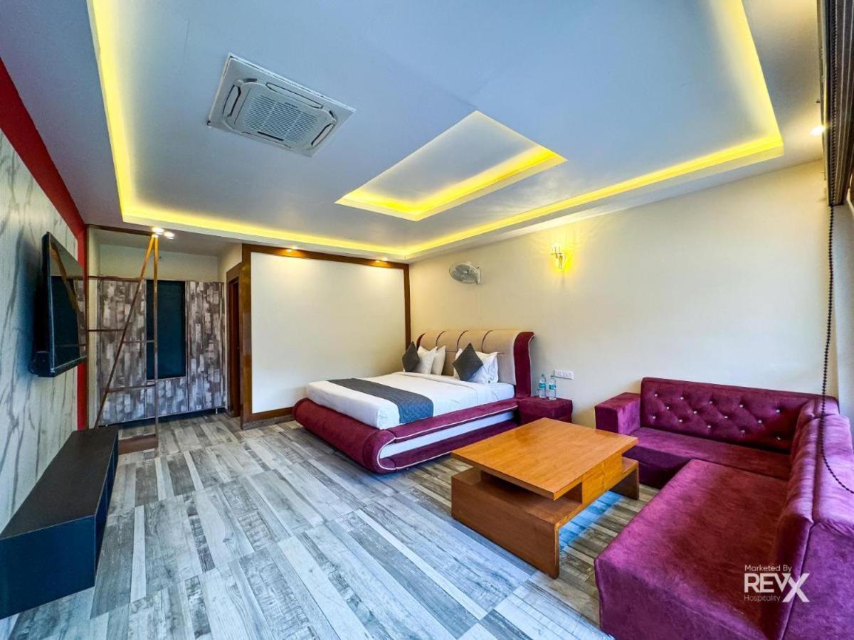Aroma Resort Rishīkesh Exteriör bild